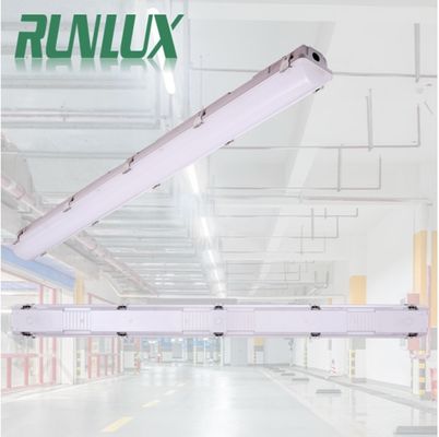 L'éclairage de garage étanche à LED à vapeur économe en énergie avec une durée de vie de 50000 heures et IP66 IK10
