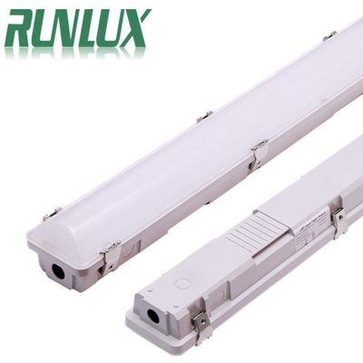 IP66 IK10 LED Vapeur Tight Light 2ft/4ft/5ft/8ft Industrial LED Tri Proof Light pour entrepôt