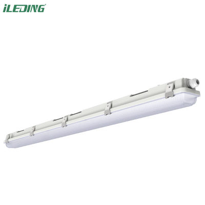 50000 heures de travail Temps d'ouverture à l'humidité 4FT 5FT LED Vapor Tight Garage Light Fixture pour le stockage
