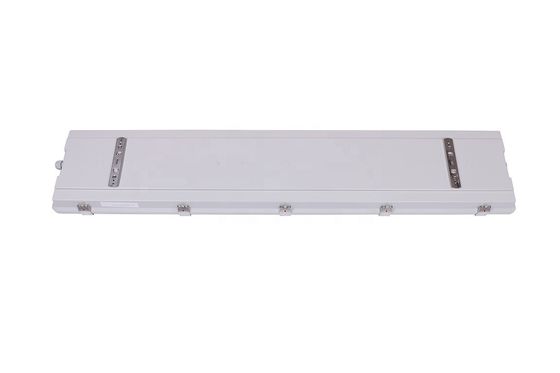 High Bay 200W 4FT LED à vapeur étanche à l'eau industriel Tri Proof luminaires pour atelier