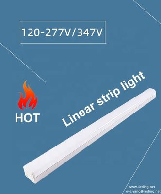 4FT 46W LED Batten Light Surface Mount Linkable luminaires à LED parfait pour le commerce