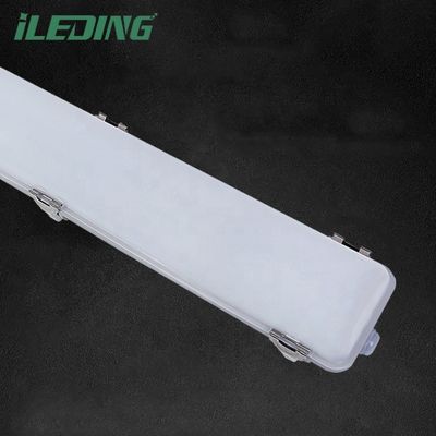 1200 mm LED Vapor Tight Garage Light Fixture IP66 Tri-proof 32W 36W 42W 46W 65W LED Light avec 5 ou 6 pouces