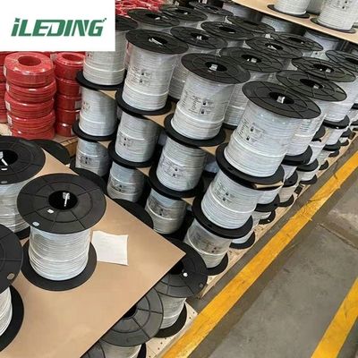 Ligne d'extrusion de câbles électriques en fil commercial régulier idéale pour la construction électrique