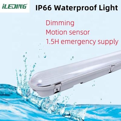 Installation de plafond 110W 8FT Led Tri-proof Weatherproof Vapor Tight Light pour la ferme