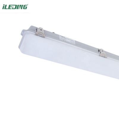 Diffuseur de polycarbonate transparent à LED de vapeur étroite lumière étanche Garage de lavage de voiture