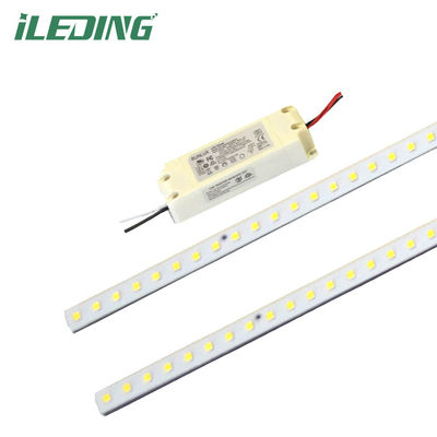 160lm/w Matériau magnétique 2' x 4' Troffer Kit de retrofit linéaire pour le pilote de montage magnétique