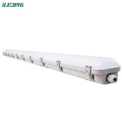 Matériau PC 8FT 110W LED à vapeur étanche Tri Proof Light IP66 NEMA 4X pour le lavage des voitures de ferme