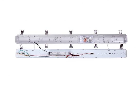 ETL DLC Liste de lumière étanche à la vapeur à LED 4FT 46W 38W 30W pour les appareils triprofes d'entrepôt
