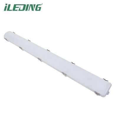 Lumière de garage étanche à vapeur LED imperméable à l'eau avec support de faible luminosité et indice de rendu des couleurs élevé