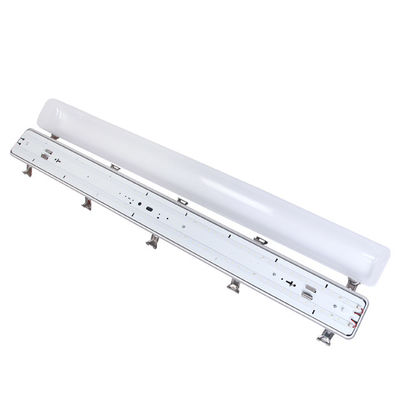 Lumière de garage à haute résistance à la poussière tri-proof à LED 135lm/w