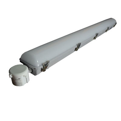 IP66 Tri-proof LED Vapor Tight Garage Light Fixture Température de couleur 3500K/4000K/5000K