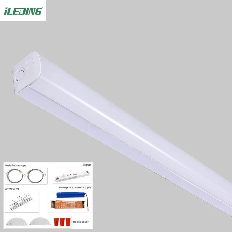 Contrôle du capteur 2FT 4FT 8FT Led Linear Batten Light 35w 46w 65w Boutique luminaire 120-347V