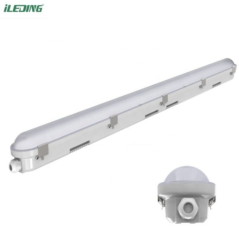Surface Mount Tri-proof Light 5FT 24W Industrial LED Vapor Tight Fixture avec CRI Ra 80