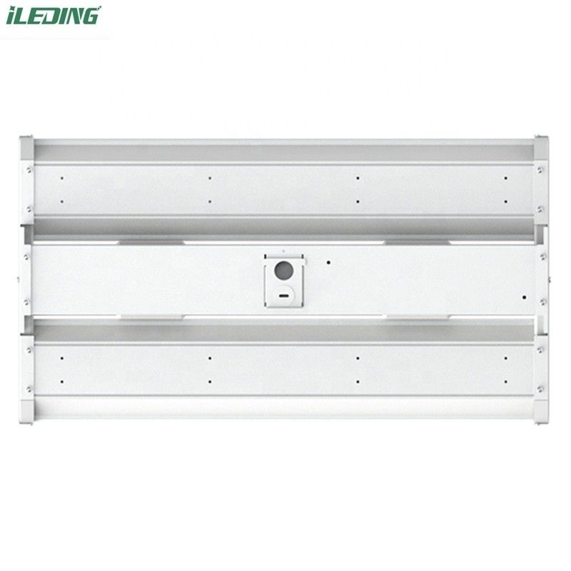 Installation facile 160W 135W 120W 100W Commercial Industrial Lumière à haute hauteur LED linéaire