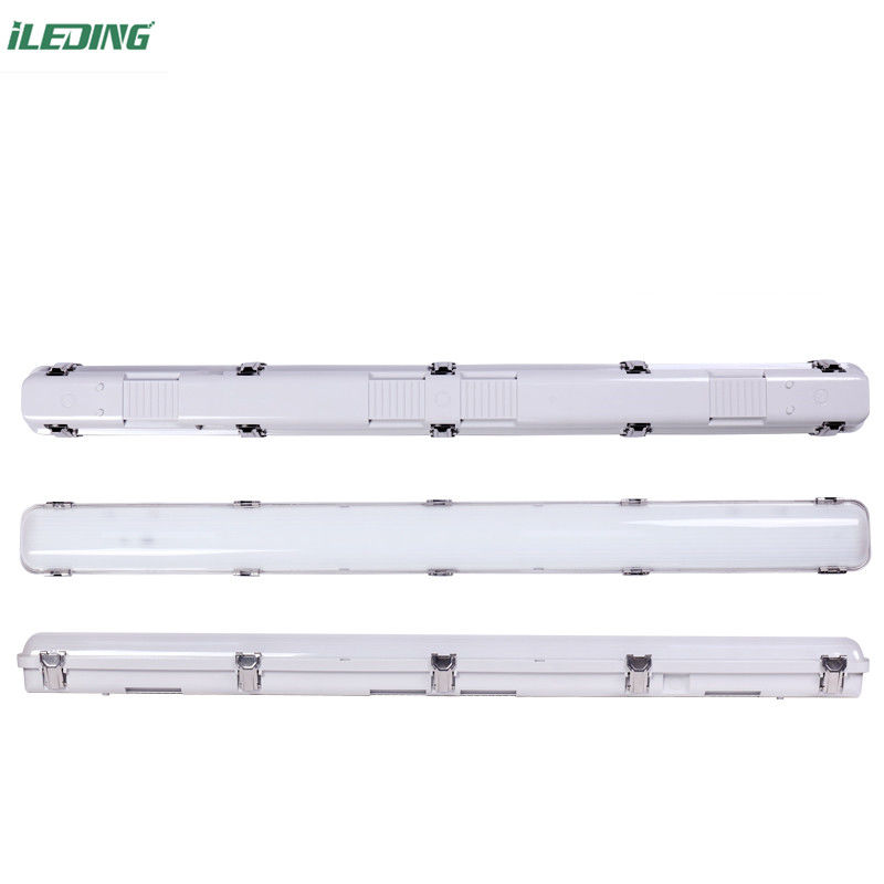 Mise à niveau vers 4FT 60W Led Vapor Tight Light Housing Kit et 5- pour des performances optimales