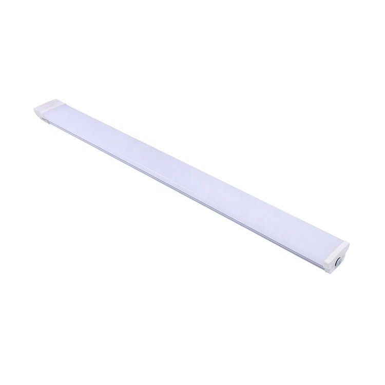 Éclairage de garage étanche à vapeur LED 4FT étanche à l'eau pour parking et entrepôt de distribution