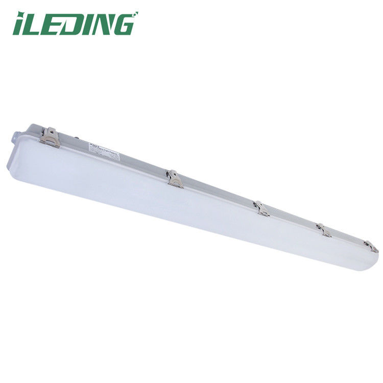 Énergie 5000K CCT Capteur de mouvement Tri preuve LED Vapeur Éclairage de garage étanche 130lm/w Efficacité lumineuse